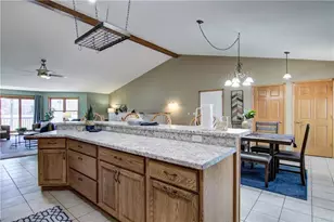 8536 Hanson Dr, Holmen, WI 54636 - Photo 4