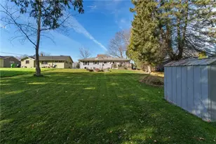 305 S Clark St, Thorp, WI 54771 - Photo 4