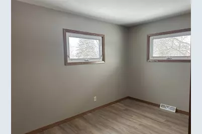 3230 Preston Road, Eau Claire, WI 54703 - Photo 12