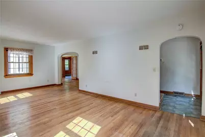 422 Roosevelt Avenue, Eau Claire, WI 54701 - Photo 4