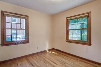 422 Roosevelt Avenue, Eau Claire, WI 54701 - Photo 18