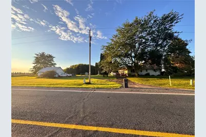 6806 Curvue Road, Eau Claire, WI 54703 - Photo 2