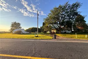 6806 Curvue Rd, Eau Claire, WI 54703 - Photo 2