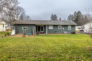 11 State St, Neillsville, WI 54456 - Photo 4