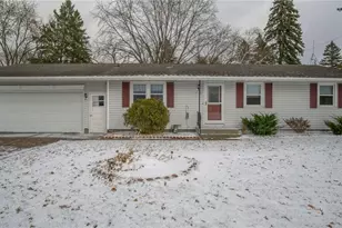 2719 Mercury Ave, Eau Claire, WI 54703 - Photo 2