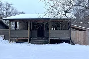 320 15th Ave, Menomonie, WI 54751 - Photo 1