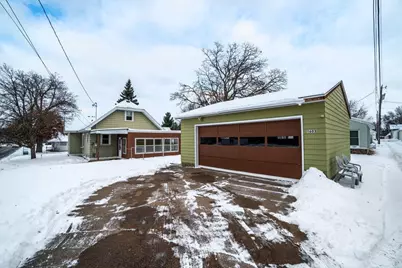1603 Woodland Avenue, Eau Claire, WI 54701 - Photo 2