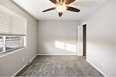 1217 Boulevard Place, Eau Claire, WI 54703 - Photo 10