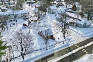 302 21st Ave, Menomonie, WI 54751 - Photo 38