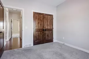 3981 Highview Dr, Eau Claire, WI 54703 - Photo 22