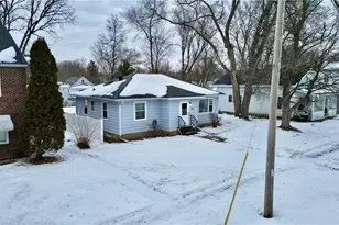 520 Fountain St, Eau Claire, WI 54703 - Photo 2