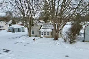 515 Chippewa St, Chippewa Falls, WI 54729 - Photo 2