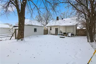 1917 8th St, Eau Claire, WI 54703 - Photo 32