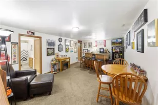 910 Farmer Ave, Tomah, WI 54660 - Photo 14