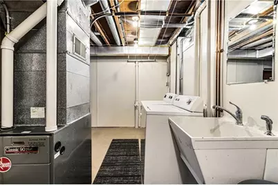 924 James Street, Eau Claire, WI 54703 - Photo 24