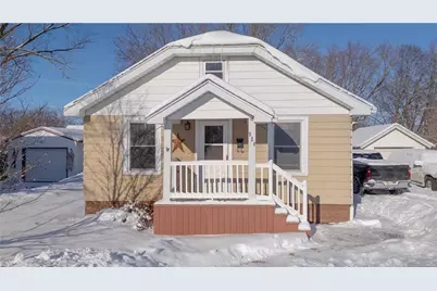 924 James Street, Eau Claire, WI 54703 - Photo 1
