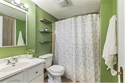 924 James Street, Eau Claire, WI 54703 - Photo 16