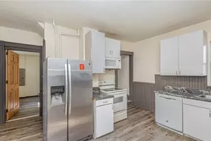 808 9th Ave, Menomonie, WI 54751 - Photo 10