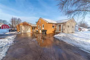 525 W North St, Owen, WI 54460 - Photo 4