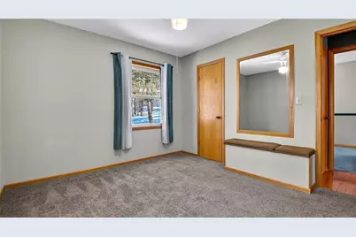 3231 Oakland Street, Eau Claire, WI 54703 - Photo 10