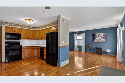 3231 Oakland Street, Eau Claire, WI 54703 - Photo 8