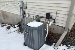 859 Highland Ave, Mondovi, WI 54755 - Photo 4