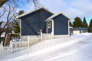 610 26 1/2 27th St, New Auburn, WI 54757 - Photo 4
