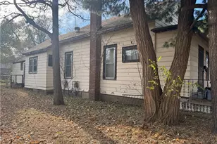 1219 &amp 1223 Garfield Ave, Altoona, WI 54720 - Photo 4