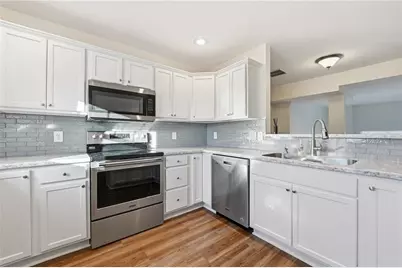 5221 Stonewood Drive, Eau Claire, WI 54703 - Photo 20