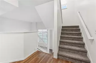 5221 Stonewood Dr, Eau Claire, WI 54703 - Photo 14