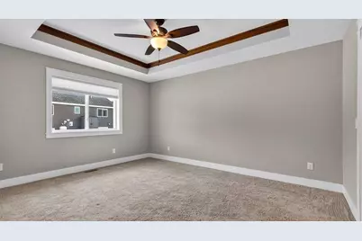 5580 Green Park Drive, Eau Claire, WI 54703 - Photo 6