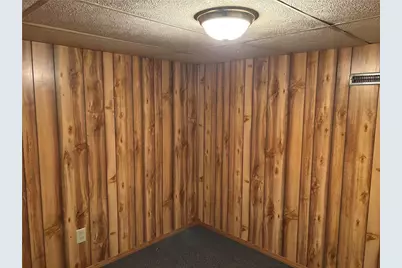 2202 Crestview Drive, Eau Claire, WI 54703 - Photo 42