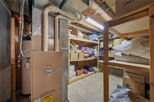 2202 Crestview Dr, Eau Claire, WI 54703 - Photo 30