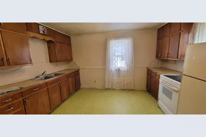 164 E Main Street, Hixton, WI 54635 - Photo 2