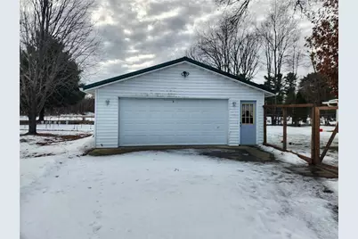 100 Locust Drive, Hixton, WI 54635 - Photo 2