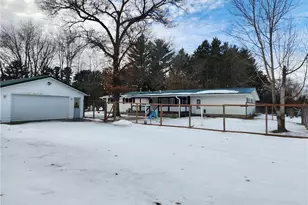 100 Locust Dr, Hixton, WI 54635 - Photo 4