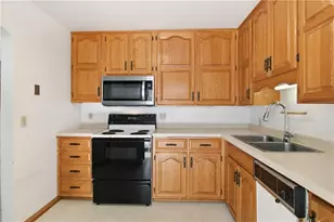 1709 Hopkins Ave, Eau Claire, WI 54701 - Photo 10