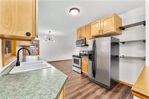 3024 7th St, Eau Claire, WI 54703 - Photo 8