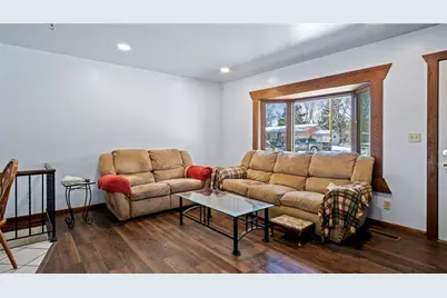 3319 Eastlawn Street, Eau Claire, WI 54703 - Photo 10