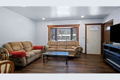 3319 Eastlawn Street, Eau Claire, WI 54703 - Photo 8