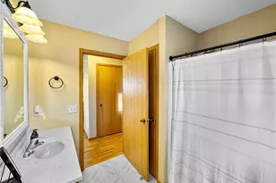 2515 Ridgewood St, Menomonie, WI 54751 - Photo 24