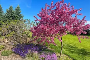 1747 E Drinkman Ln, Eau Claire, WI 54701 - Photo 6