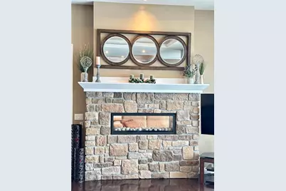 1747 E Drinkman Lane, Eau Claire, WI 54701 - Photo 14