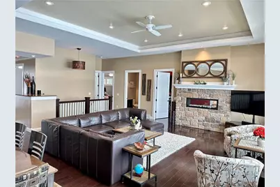 1747 E Drinkman Lane, Eau Claire, WI 54701 - Photo 12