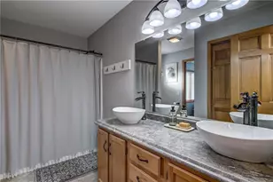 1517 E Clairemont Ave, Eau Claire, WI 54701 - Photo 14