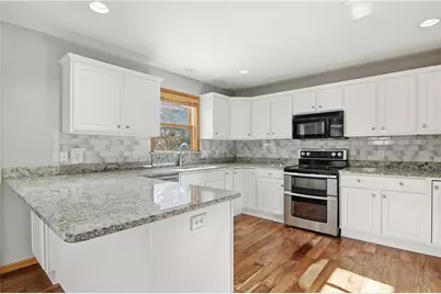 2021 High Point Drive, Altoona, WI 54720 - Photo 6