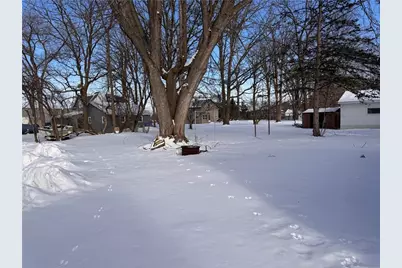 303 E Gates Street, Rice Lake, WI 54868 - Photo 4