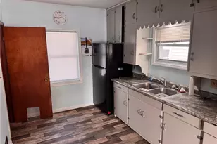 303 E Gates St, Rice Lake, WI 54868 - Photo 8