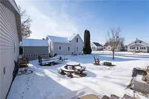 255 W Vine St, Mondovi, WI 54755 - Photo 46