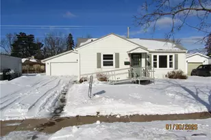 1614 Rist Ave, Eau Claire, WI 54701 - Photo 2